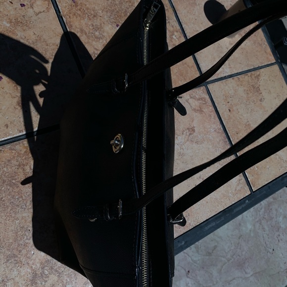 Coach tote - Picture 3 of 6